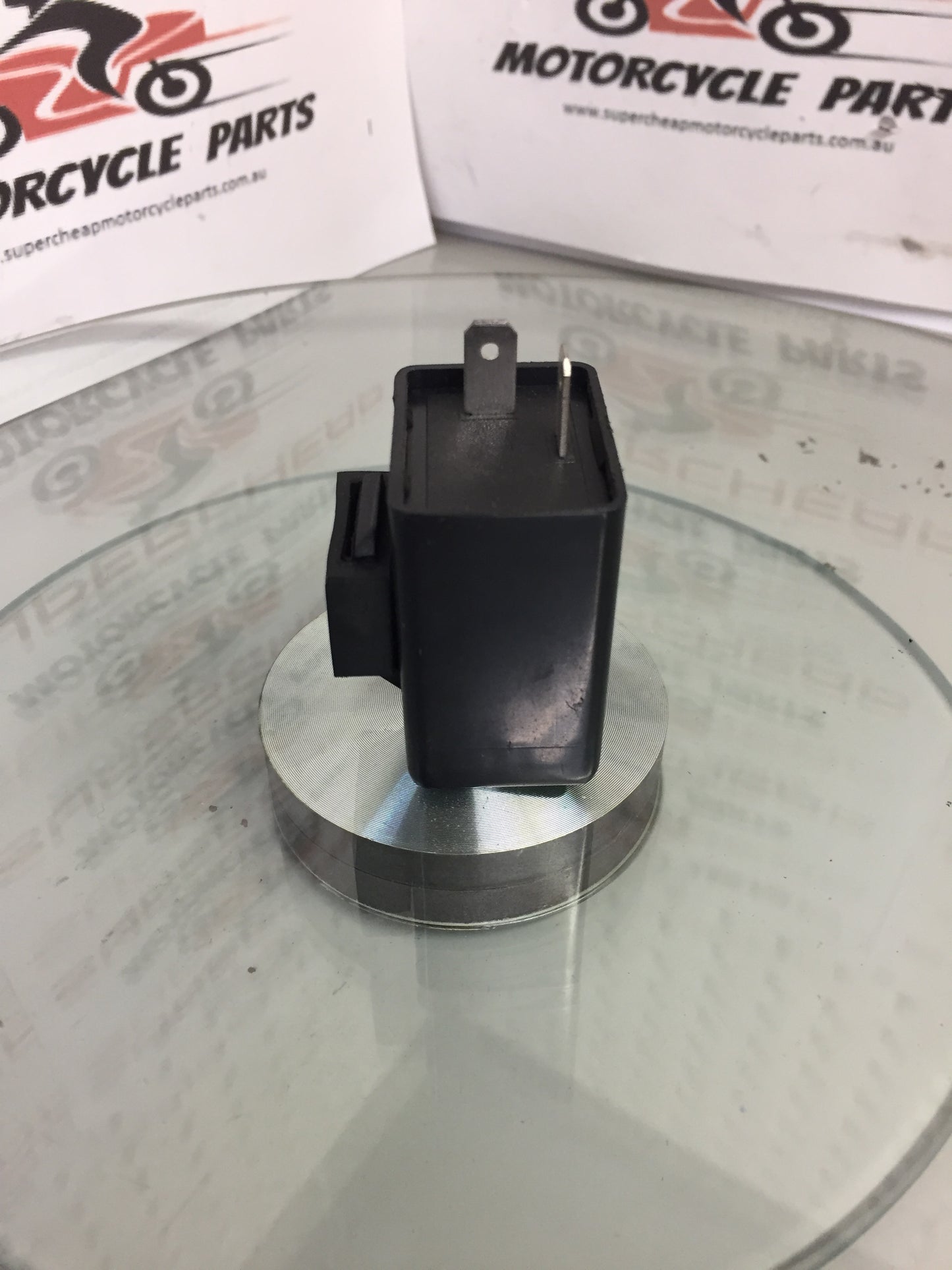 Laro and Hunter Blinker/ Flasher Can. image 1