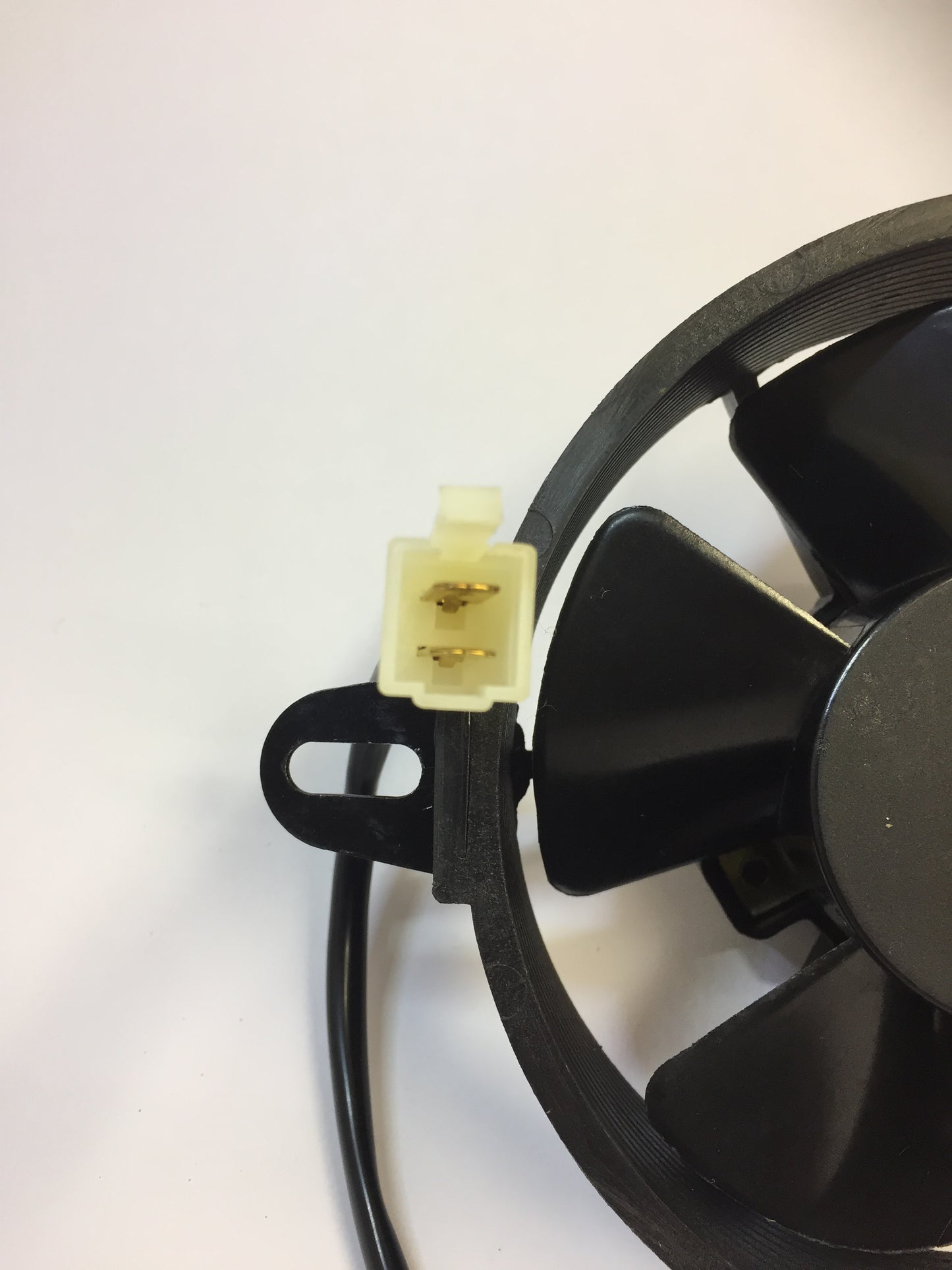 Laro and Hunter Radiator Electric Thermo Fan. image 2