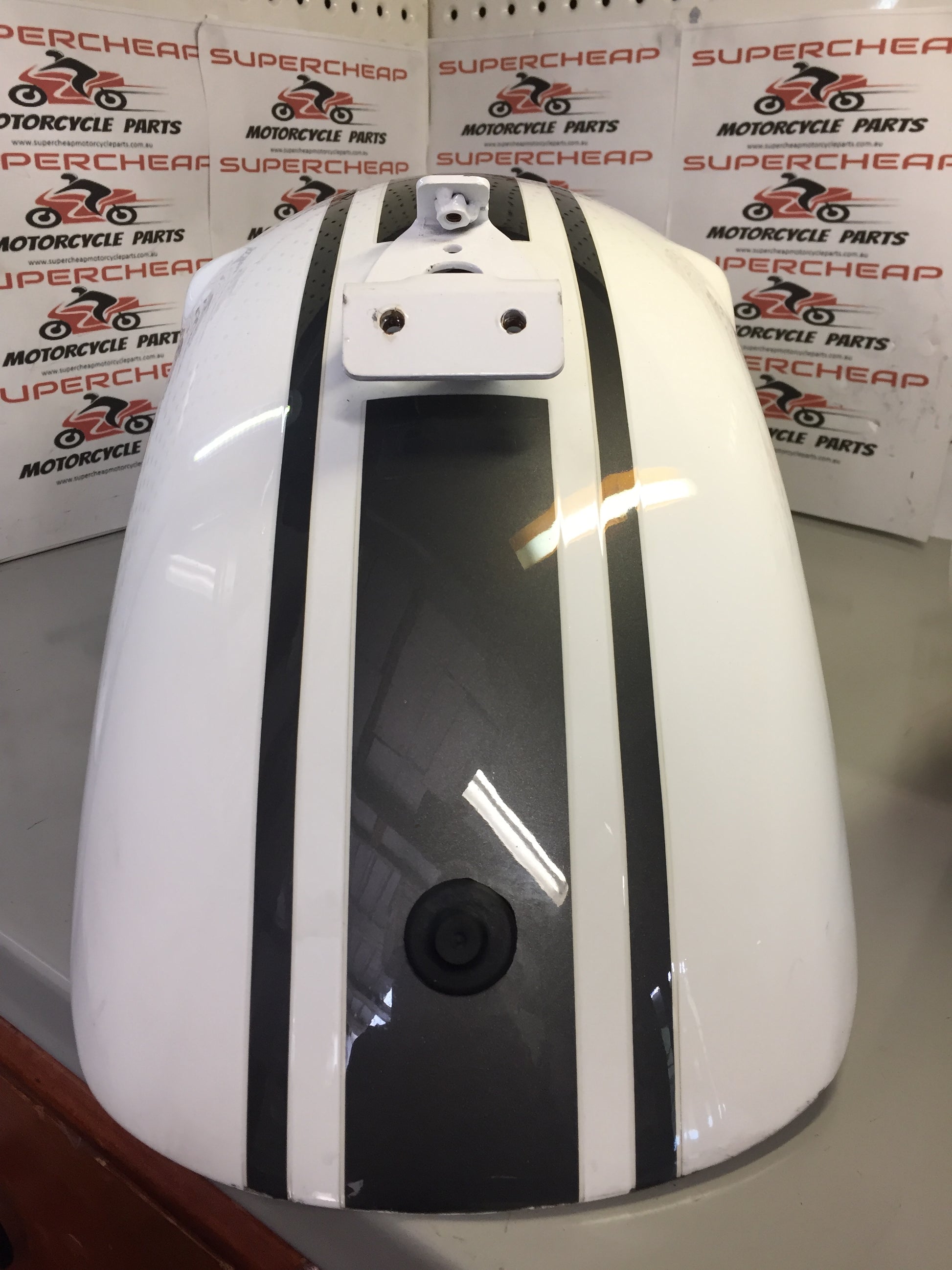 Laro Prostreet and Hunter Daytona Rear Mudgaurd, Rear Fender. White used. image 0