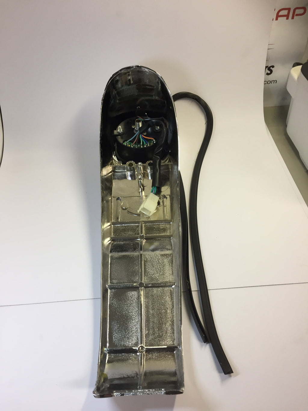 Laro Regal Raptor Cruiser Speedo & Fuel Tank Mount, 2010 model. image 4