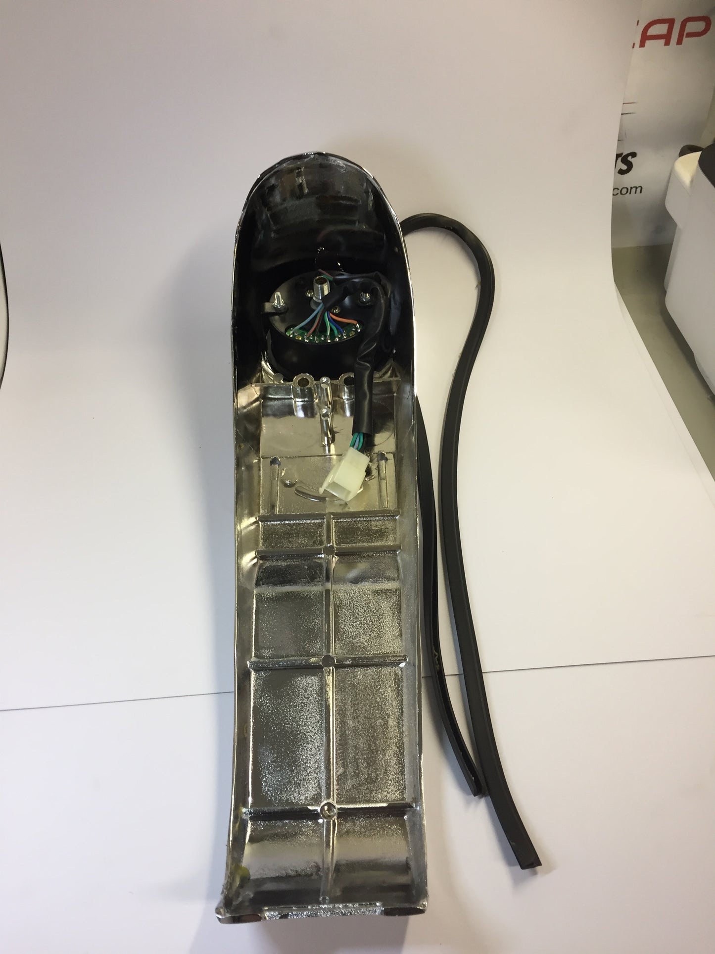 Laro Regal Raptor Cruiser Speedo & Fuel Tank Mount, 2010 model. image 4