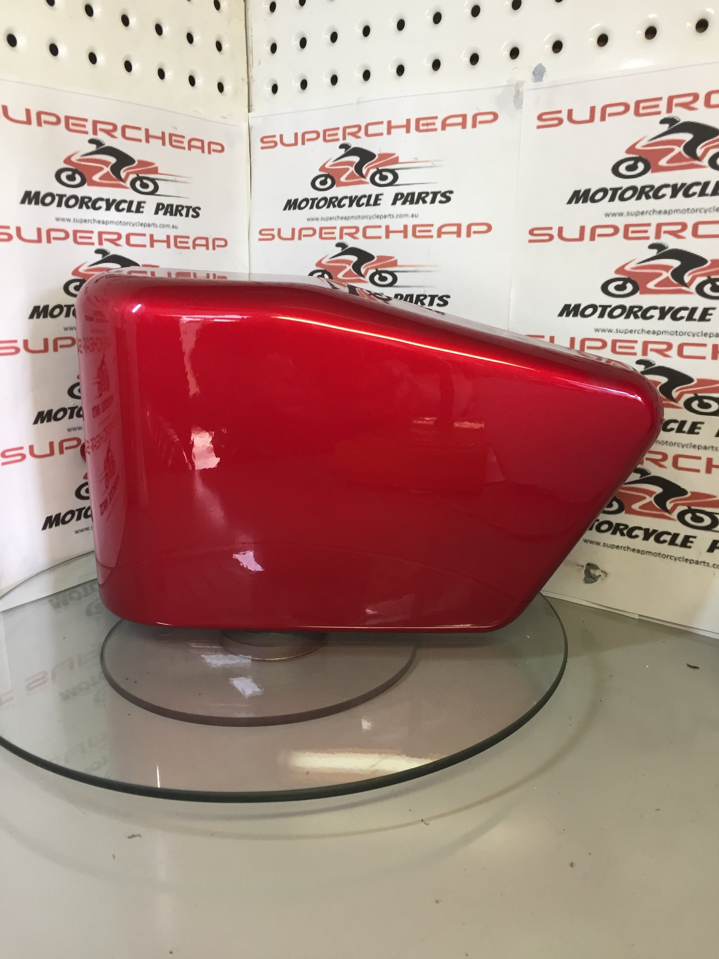 Laro Regal Raptor, left hand side cover, frame cover, Red, New. image 0