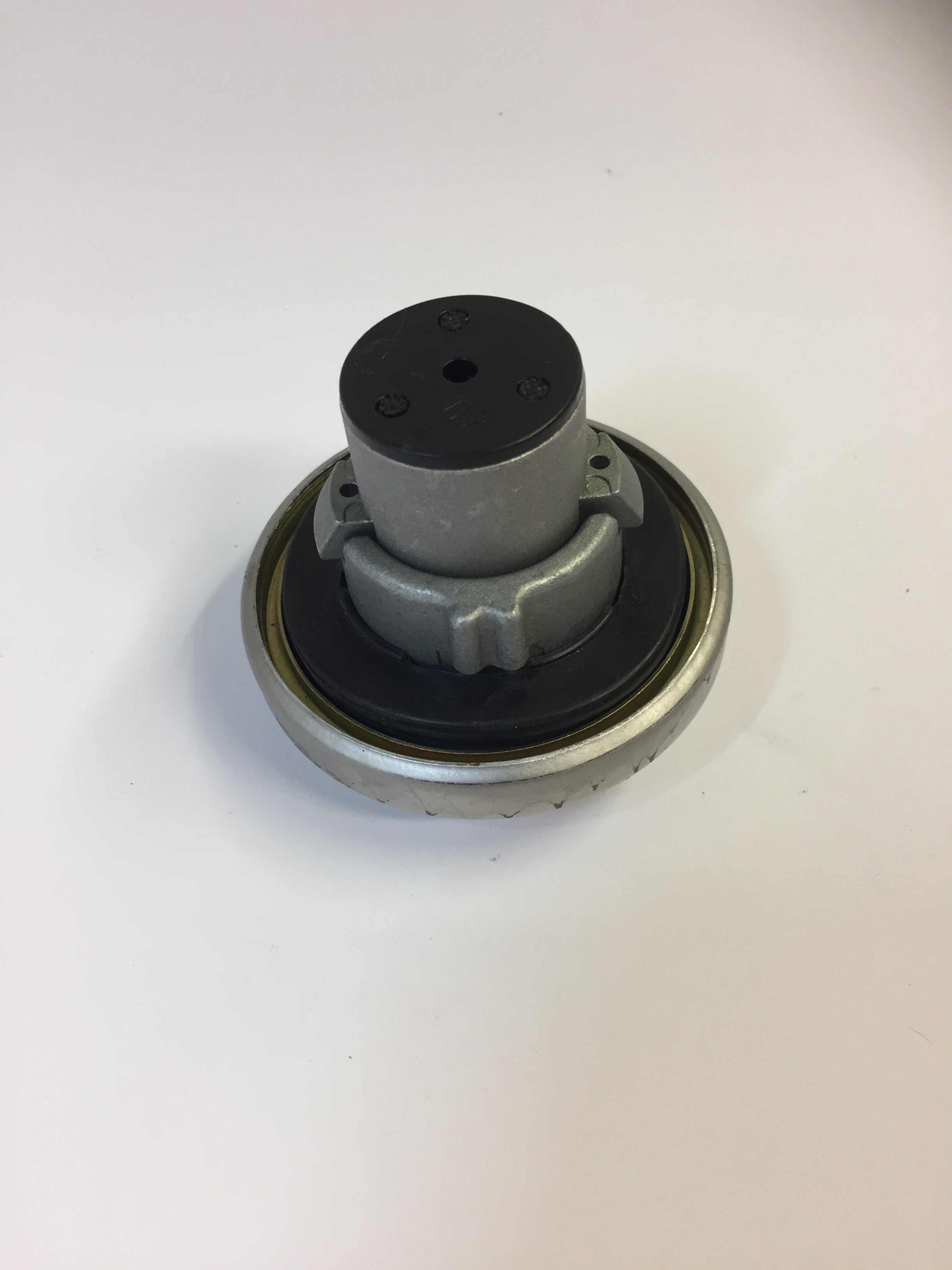 Regal Regal Fuel Tank Cap and 2 Keys, early series with tank mount Speedo. image 1