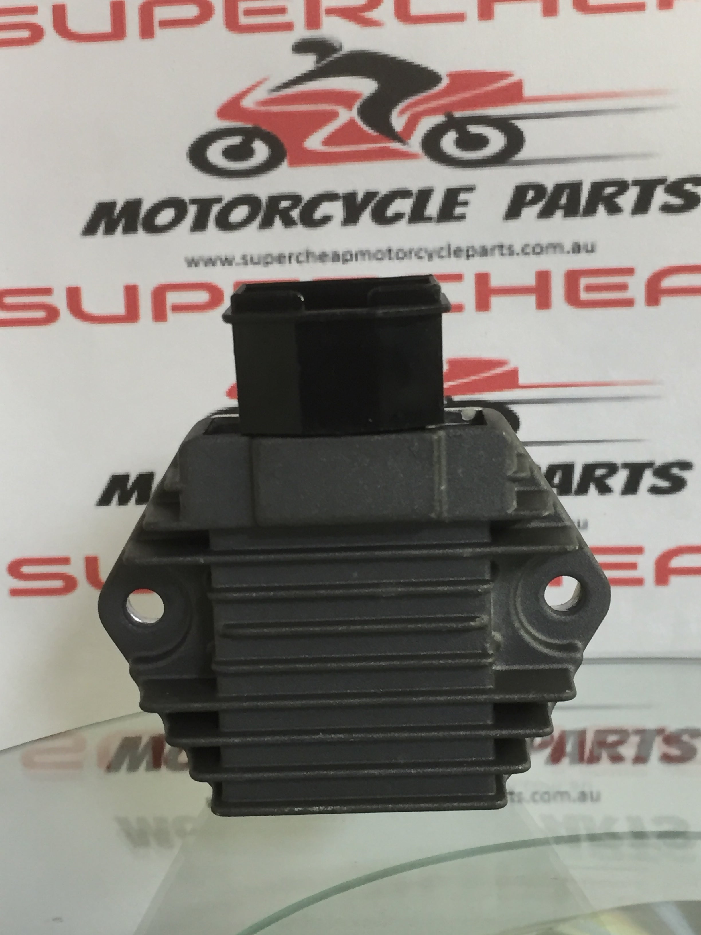 Voltage Regulator, H055-022, Honda, CB400, CB550 Plus more. image 2