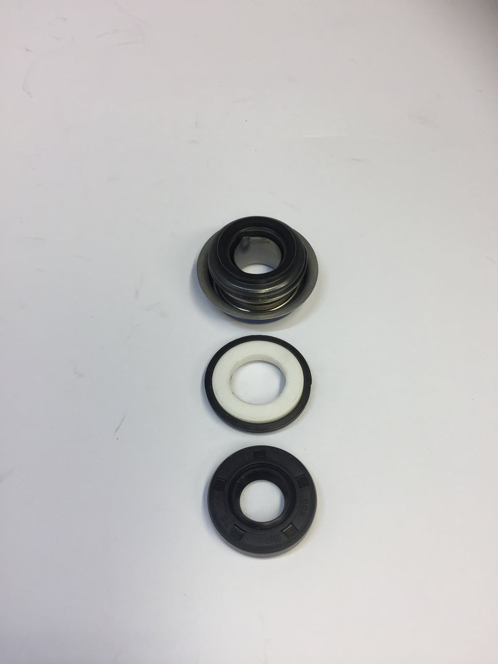 Laro and Hunter water pump seal kit suits all models 250 and 350 cruisers.cc. image 0