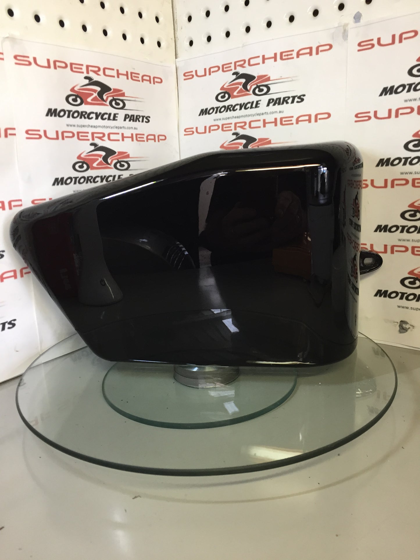 Laro Regal R/Hand, Battery/Sidecover. Black, New. image 0