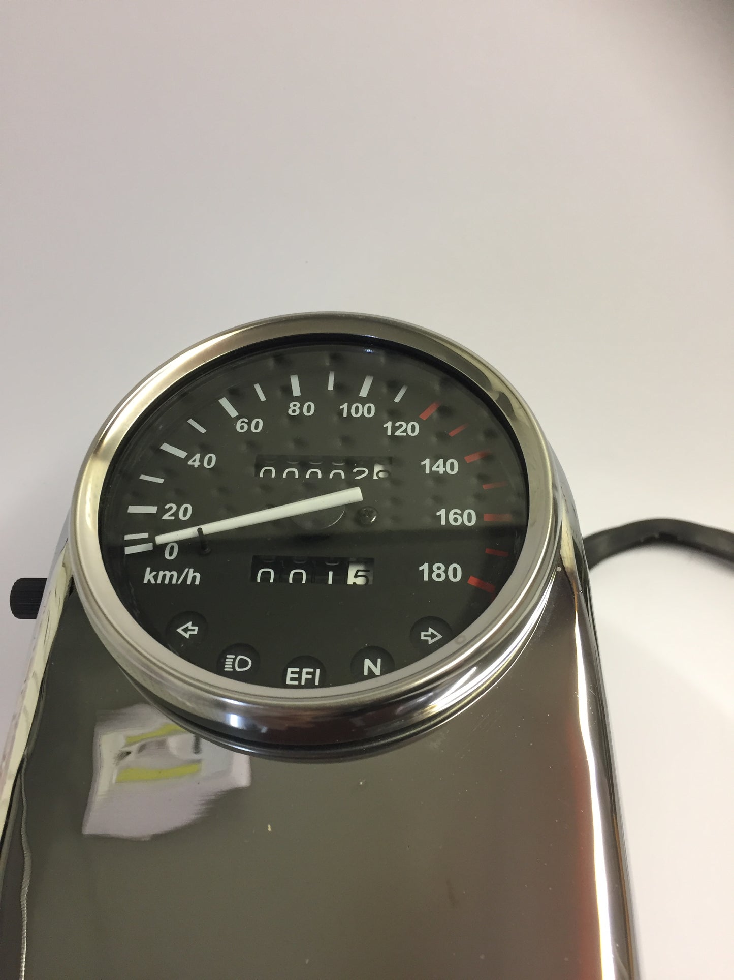 Laro Regal Raptor Cruiser Speedo & Fuel Tank Mount, 2010 model. image 2