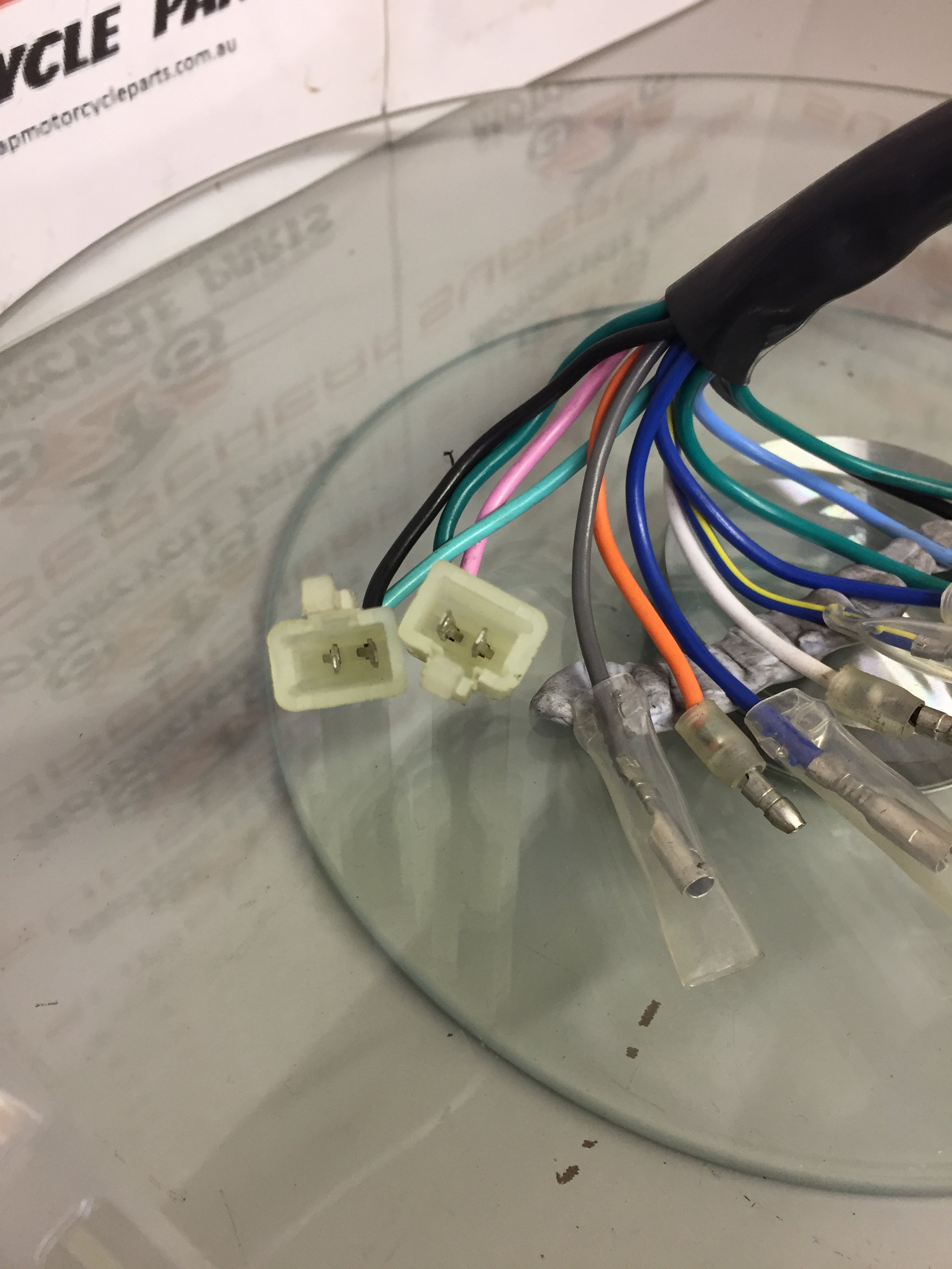 Laro Regal, Left Hand Switch Block, Early model. 10 separate wires. image 2