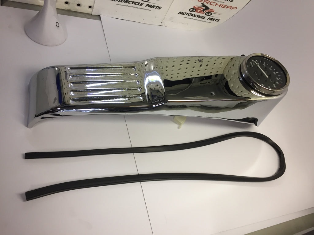 Laro Regal Raptor Cruiser Speedo & Fuel Tank Mount, 2010 model. image 1