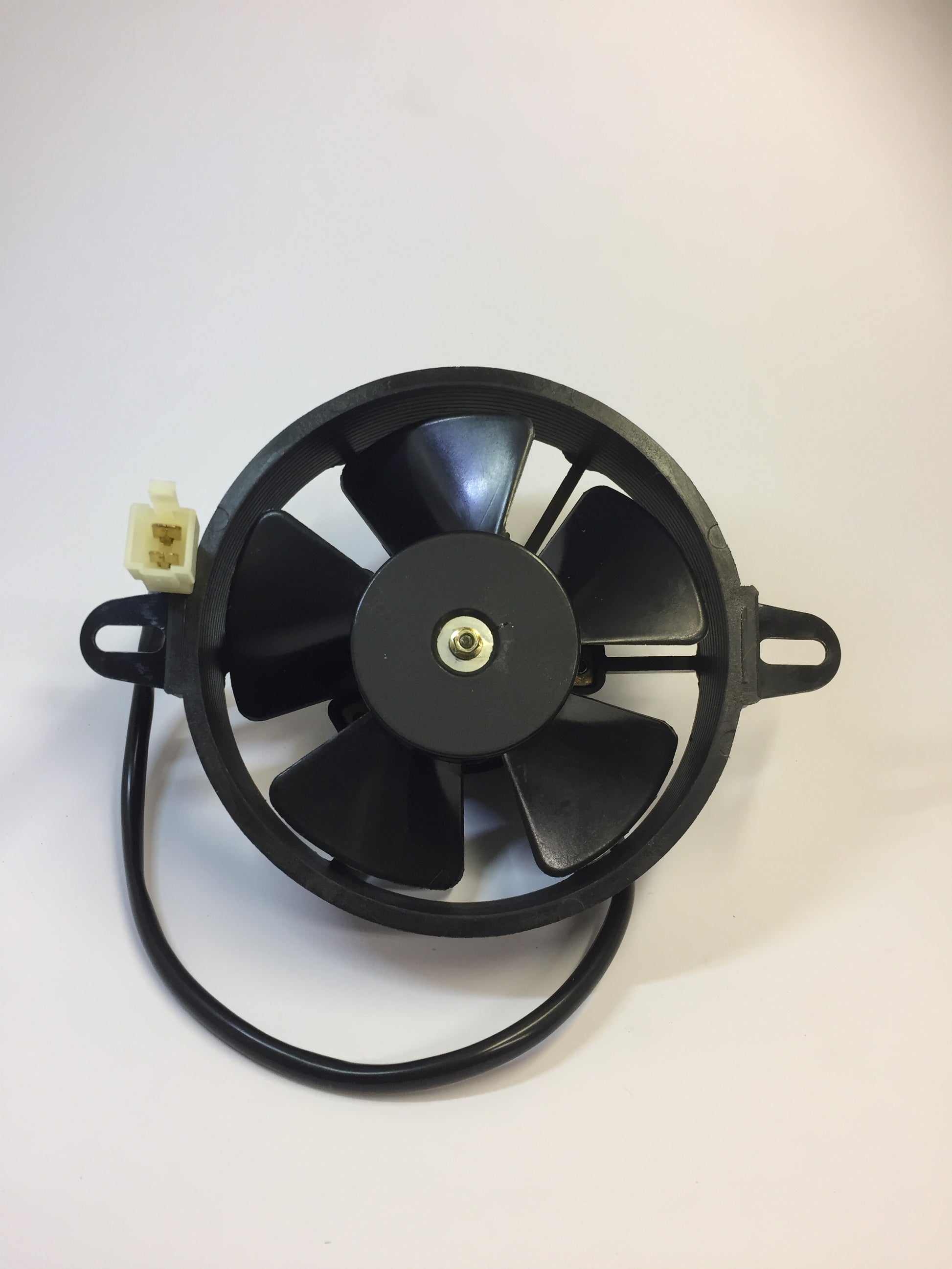 Laro and Hunter Radiator Electric Thermo Fan. image 0