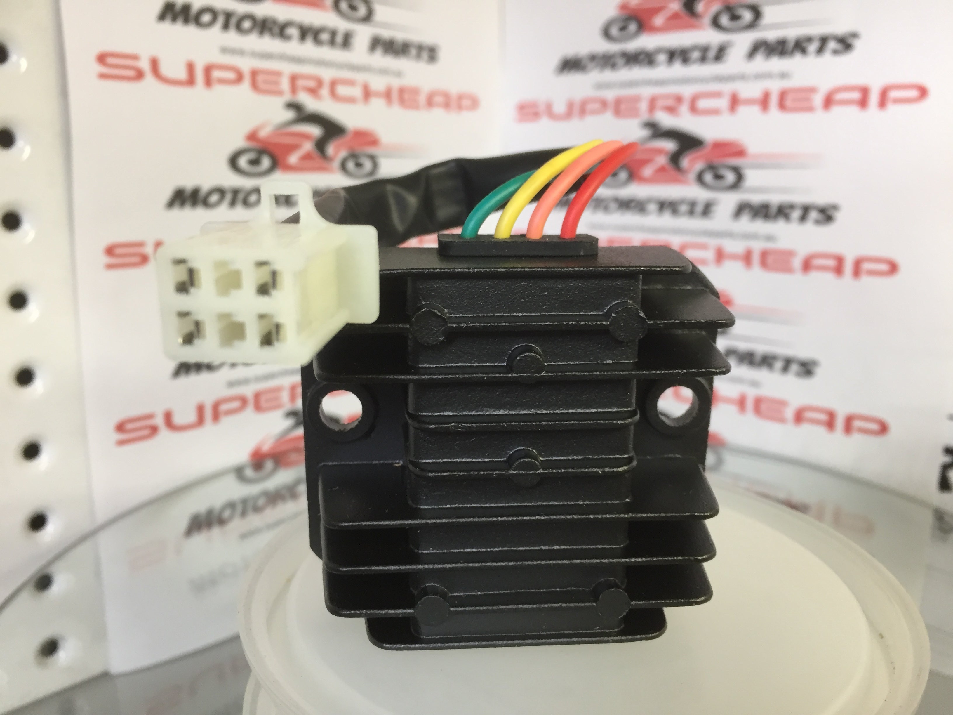 Voltage Regulator, H055-003,  4 Wire, 4 Pin. image 0