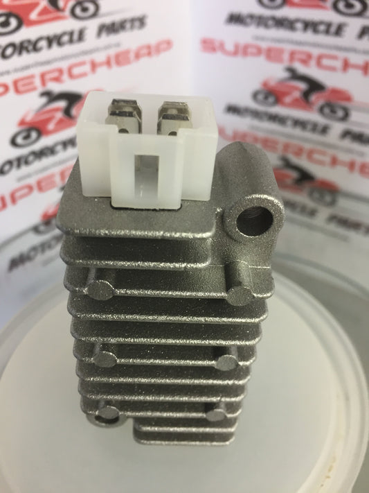 Voltage Regulator, H055-010,  4 Pin. image 0