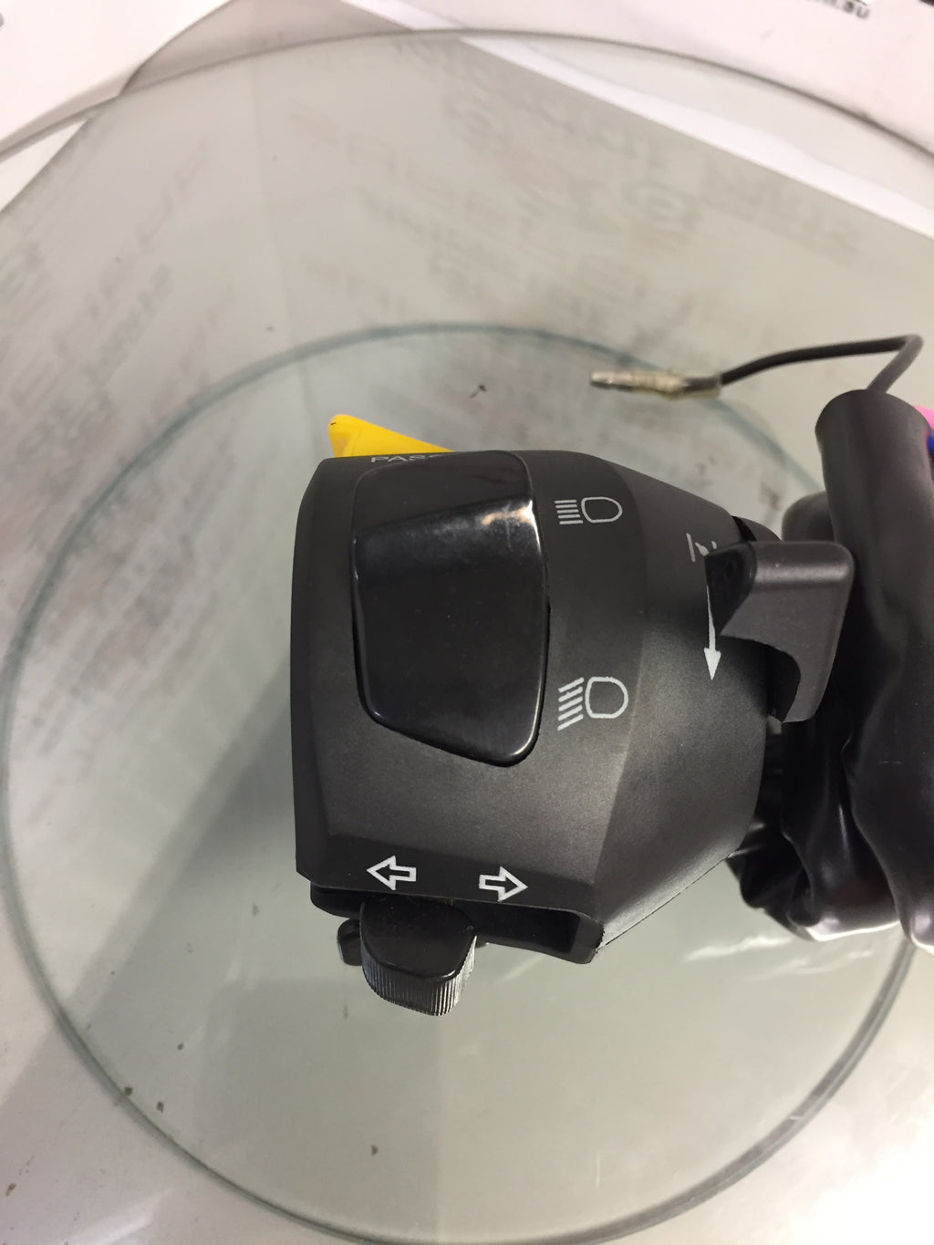 Hunter and Laro Regal Raptor Left Hand Switch Block, Black , 10 wire. image 1