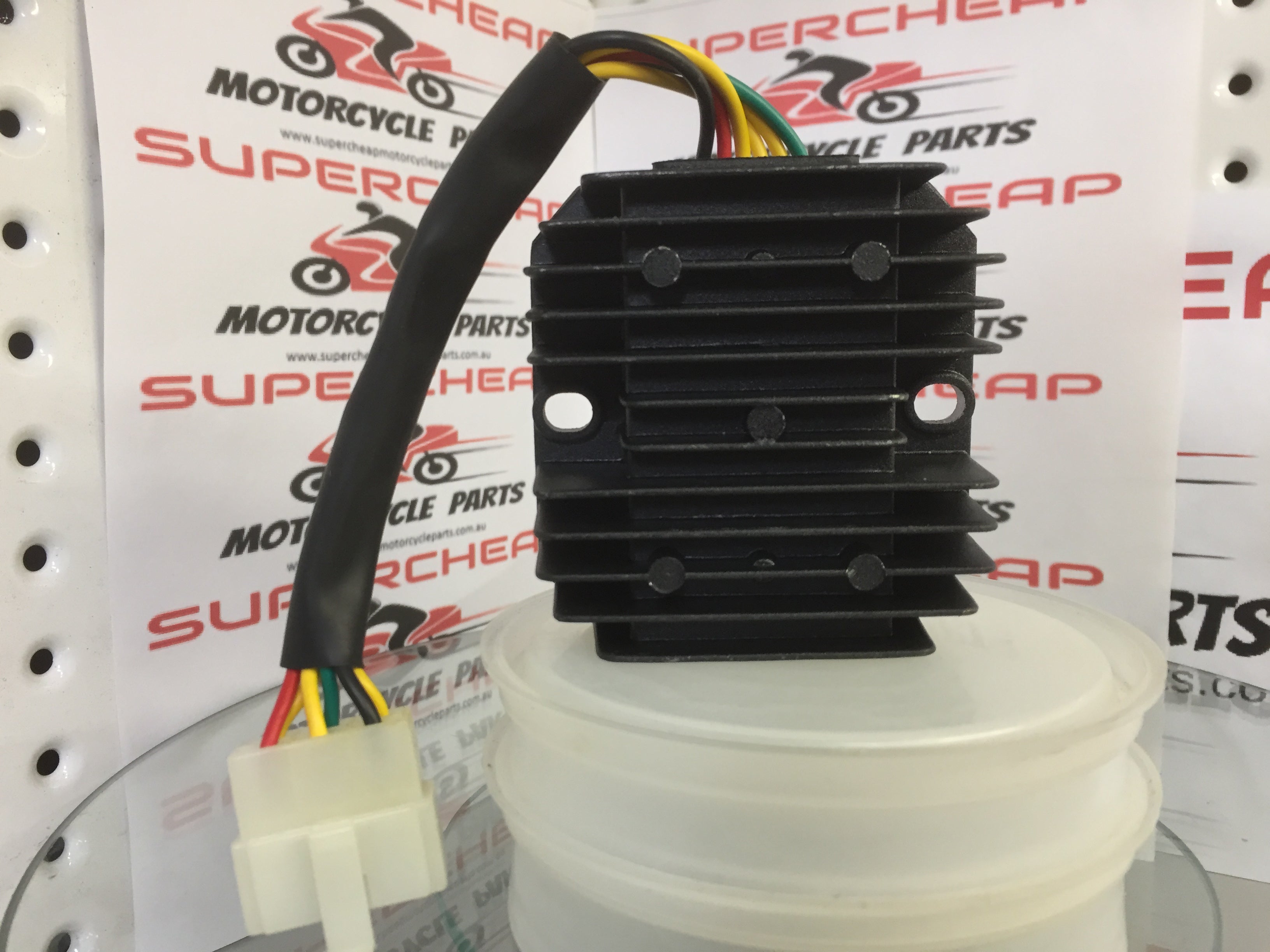 Voltage Regulator, H055-008, 6 Wire, 6 Pin. image 0