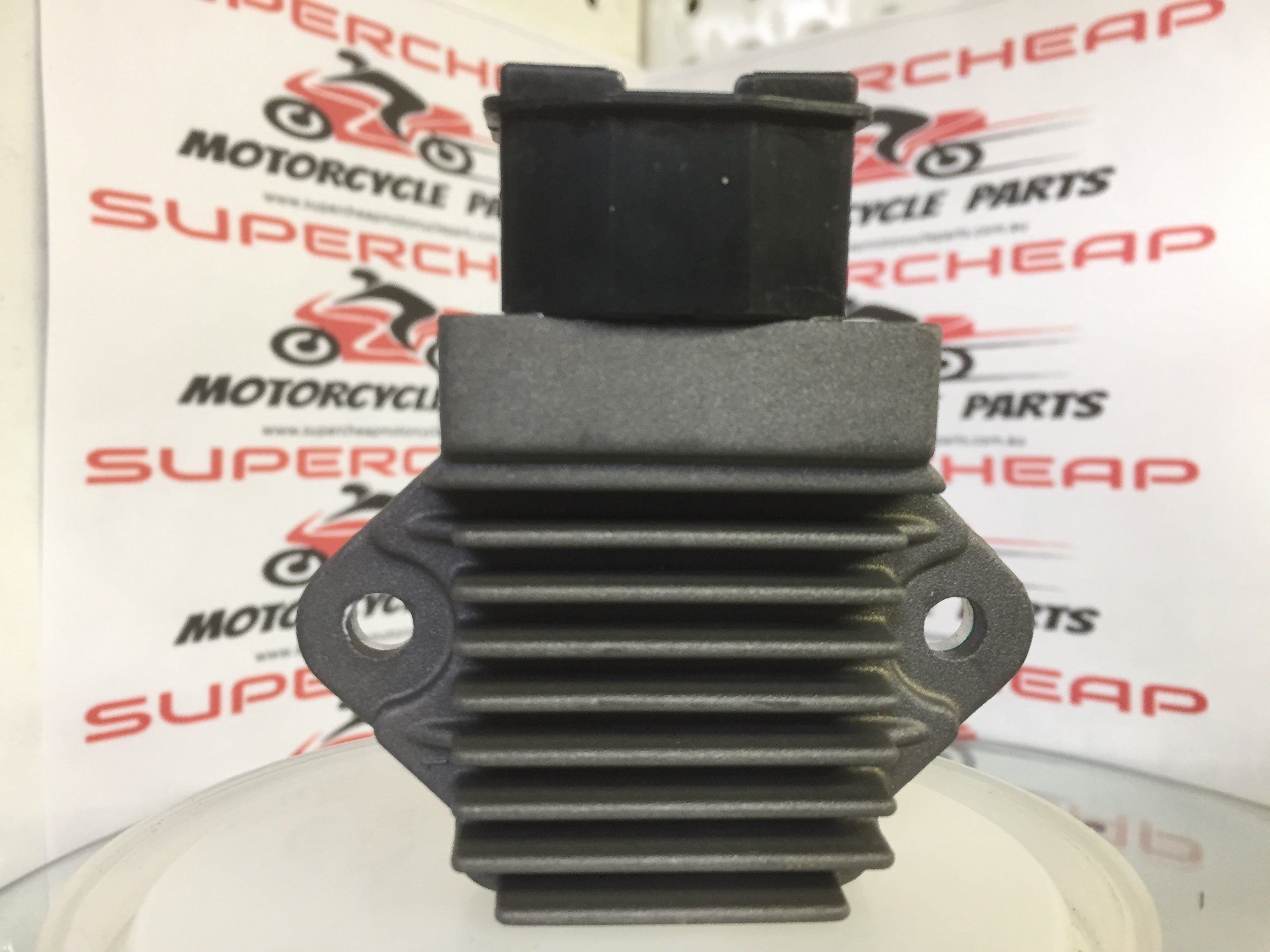 Voltage Regulator, H055-021, Honda, CBR, MCs,NC29 and more. image 1