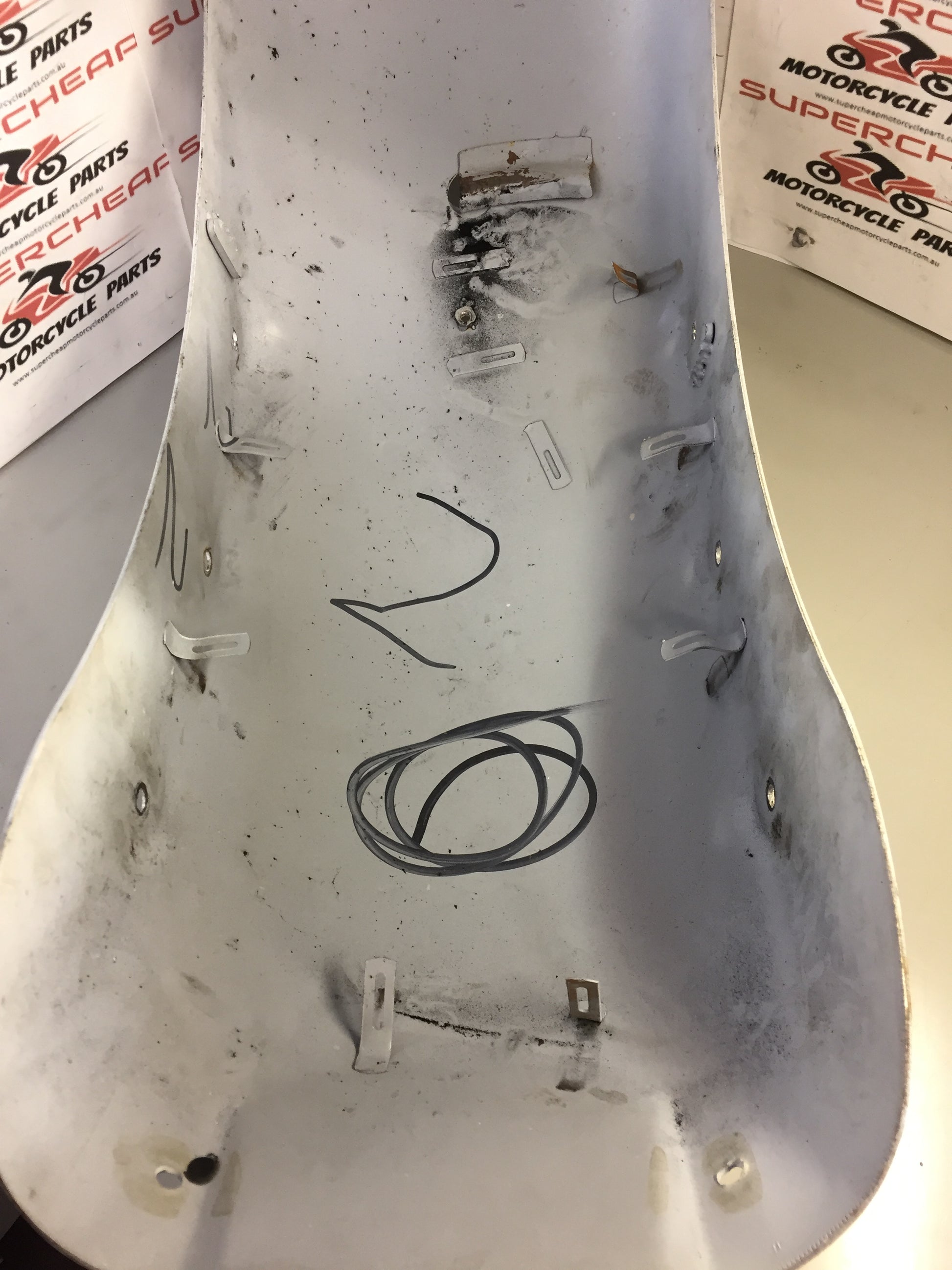 Laro Prostreet and Hunter Daytona Rear Mudgaurd, Rear Fender. White used. image 6