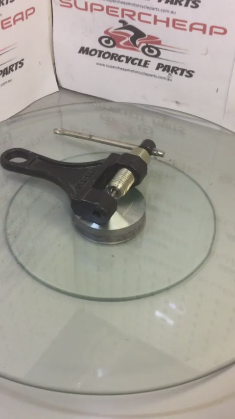 Chain breaker, A012-016, Does from 420 to 530 pitched chains.